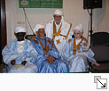 Rüdiger Nehberg mit Imamen in Mauretanien - Bildgröße: 32,92 x 21,95 cm, 300dpi - Bildformat: Jpg, CMYK - Dateigröße: 3,20MB
