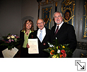 Nehbergs mit Ministerprsident Peter Harry Carstensen, Bundesverdienstkreuz, 21.01.2008 - Bildgröße: 32,92 x 21,95cm bei 300 DPI